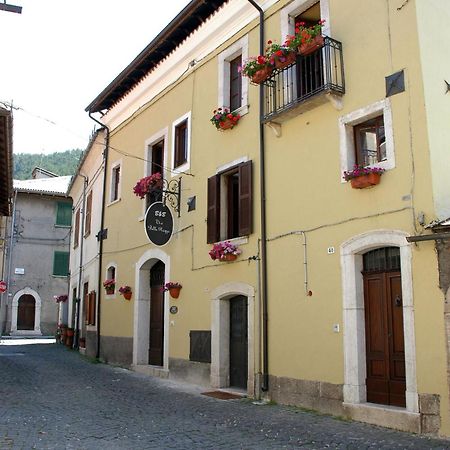 Bed And Breakfast Via Della Piazza ペスカッセーロリ エクステリア 写真